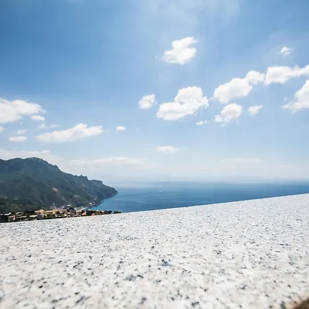 Oliva לינה וארוחת בוקר